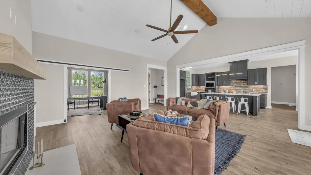 3171-B Pear Orchard Road Granbury TX 76048