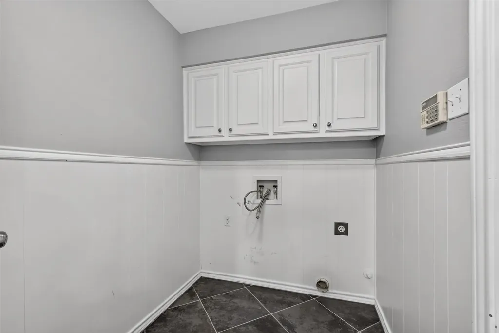 8833 Kenton Drive Dallas TX 75231