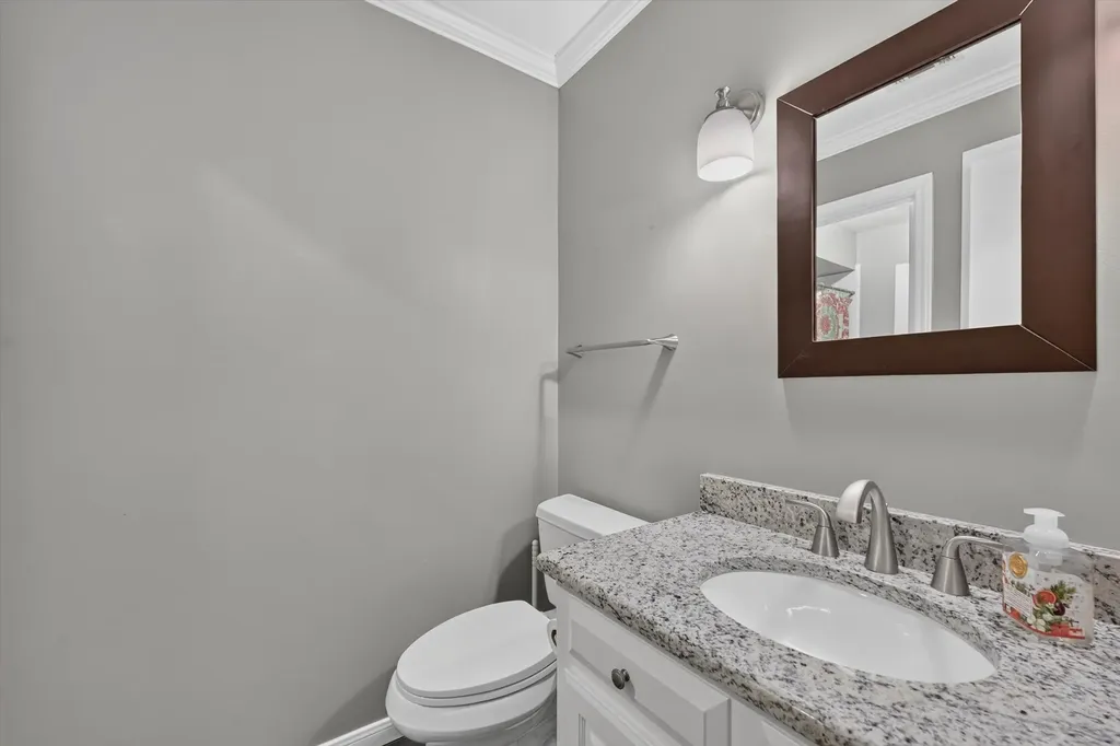8833 Kenton Drive Dallas TX 75231