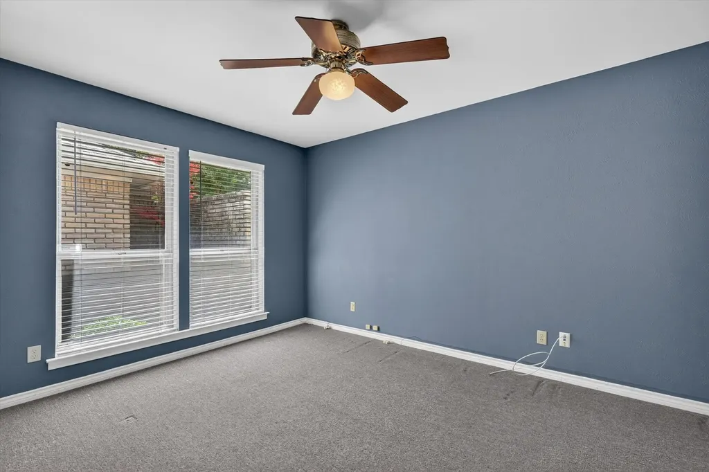 8833 Kenton Drive Dallas TX 75231