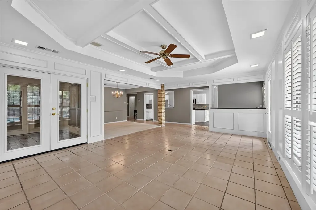 8833 Kenton Drive Dallas TX 75231