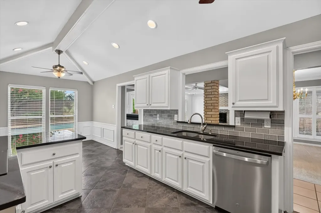 8833 Kenton Drive Dallas TX 75231