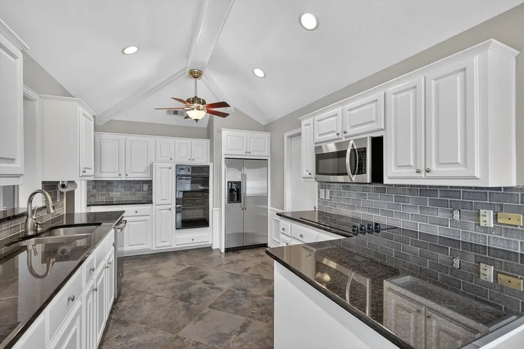 8833 Kenton Drive Dallas TX 75231