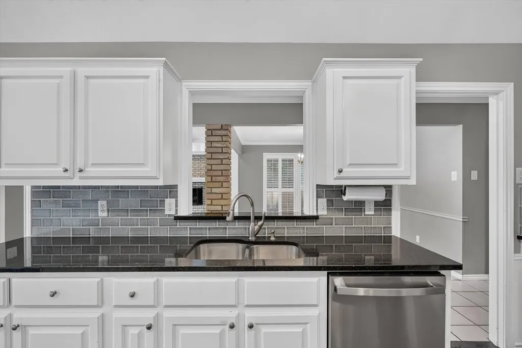 8833 Kenton Drive Dallas TX 75231