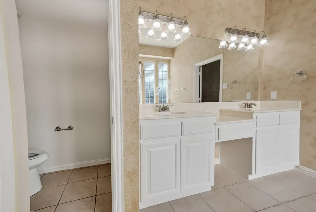 6421 Fieldcrest Lane Sachse TX 75048