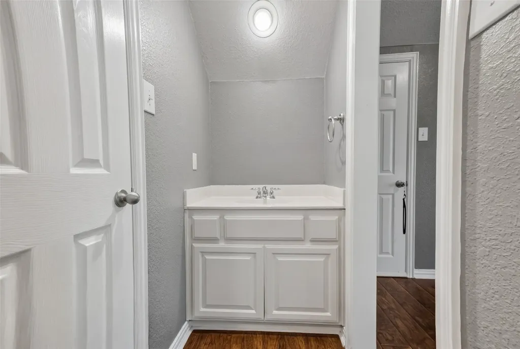 6421 Fieldcrest Lane Sachse TX 75048
