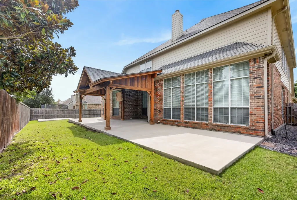 6421 Fieldcrest Lane Sachse TX 75048