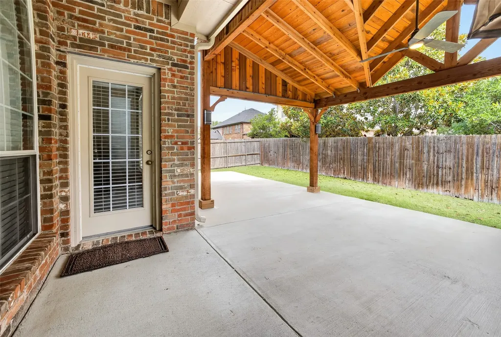 6421 Fieldcrest Lane Sachse TX 75048