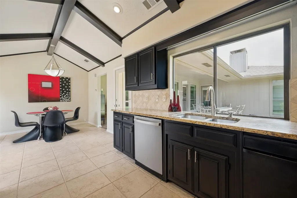 2005 Stain Glass Drive Plano TX 75075