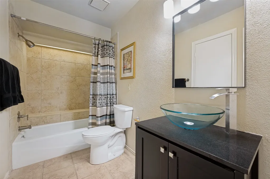 2005 Stain Glass Drive Plano TX 75075