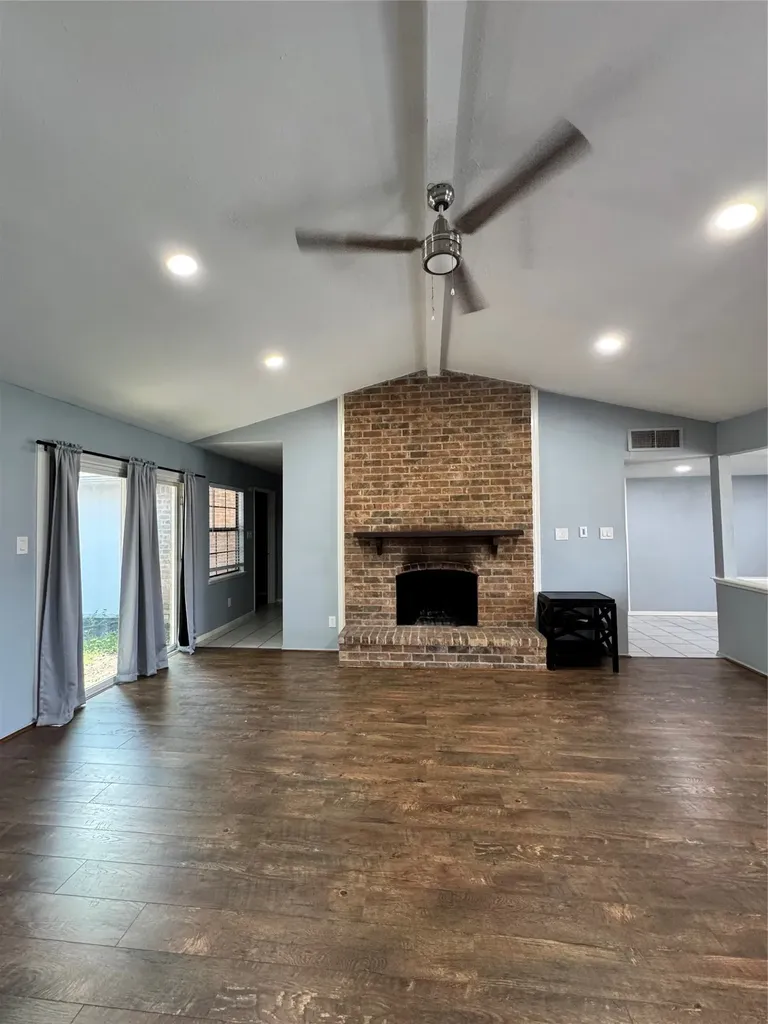 2730 Centennial Drive Garland TX 75042