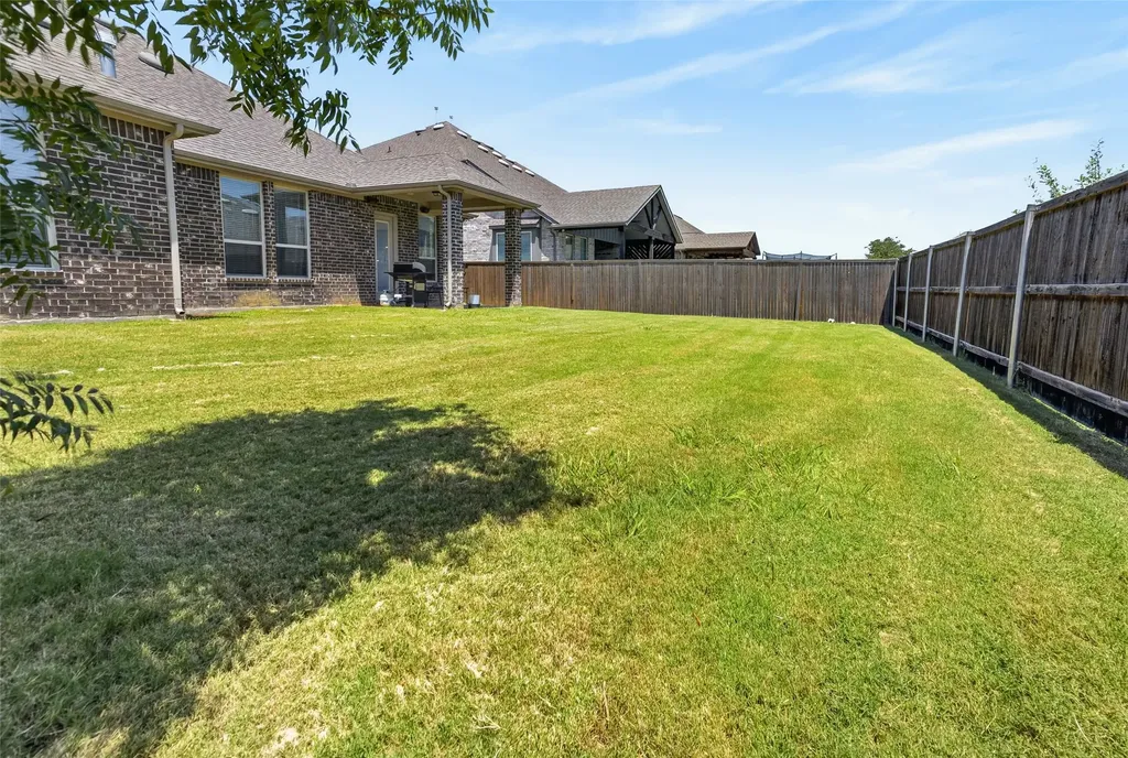 7223 Fallen Crest Lane Arlington TX 76001