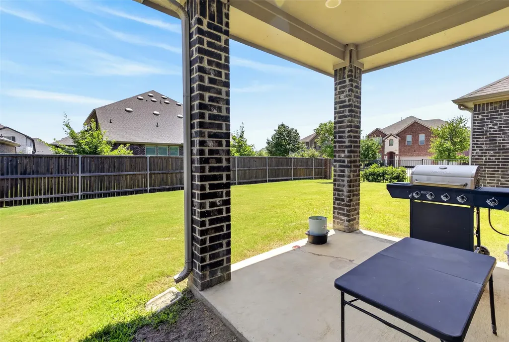 7223 Fallen Crest Lane Arlington TX 76001
