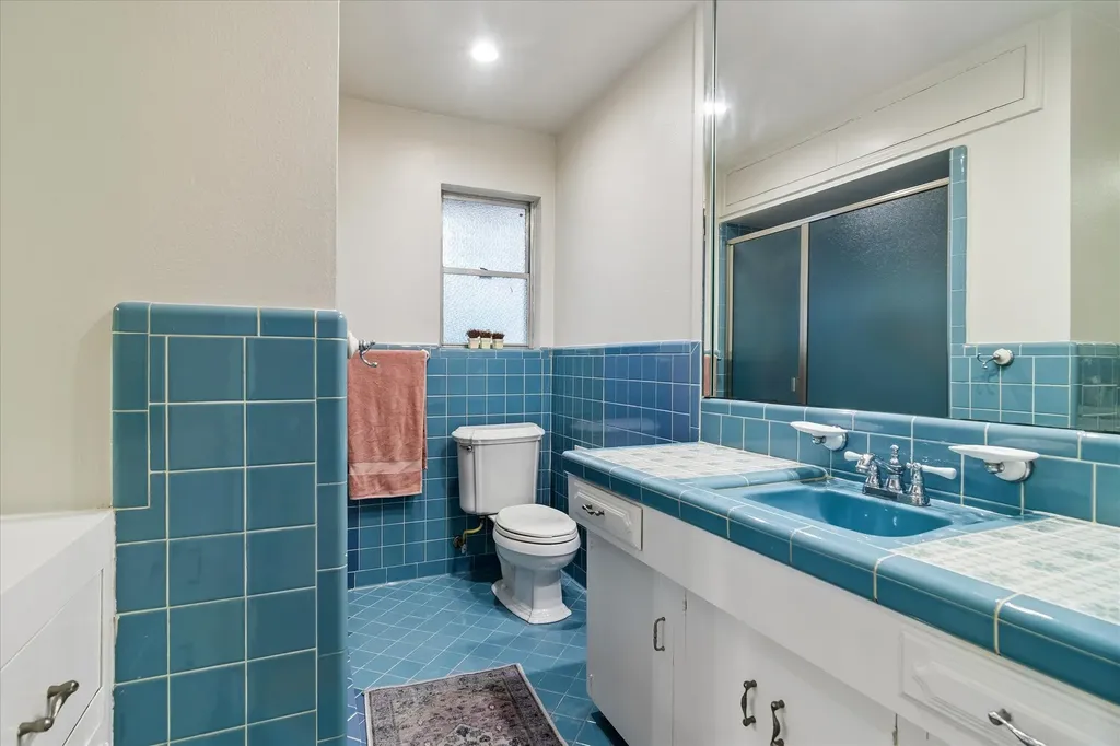 205 Thompson Drive Richardson TX 75080