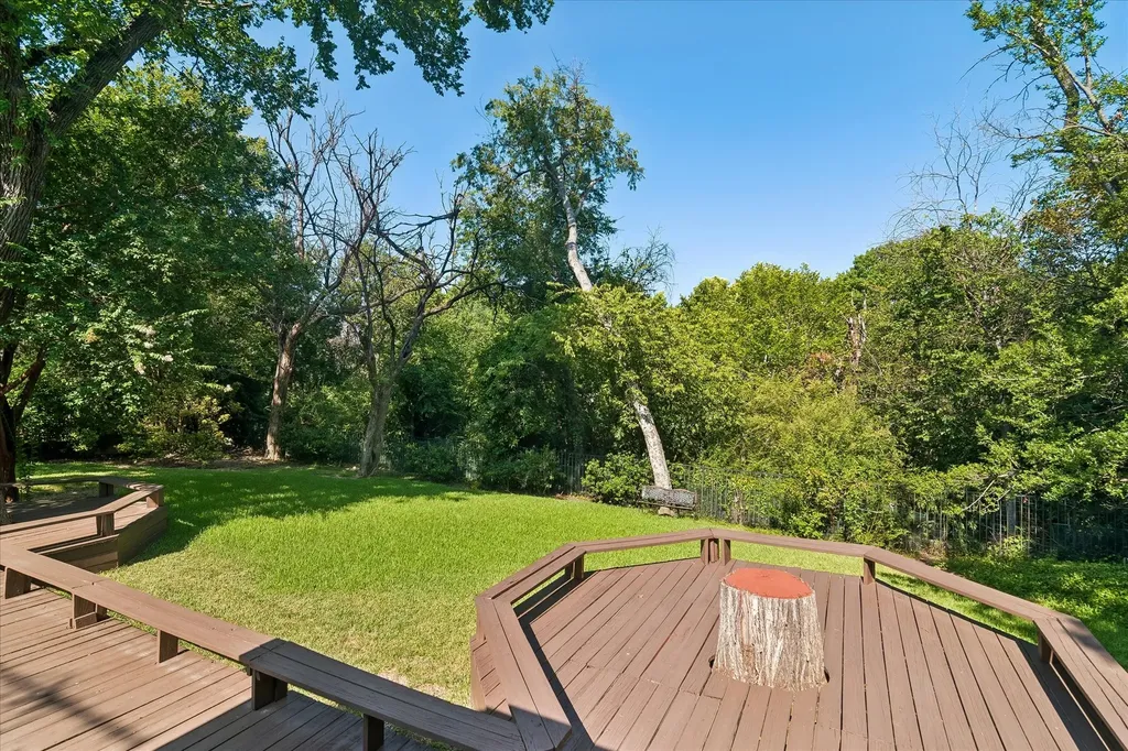 205 Thompson Drive Richardson TX 75080