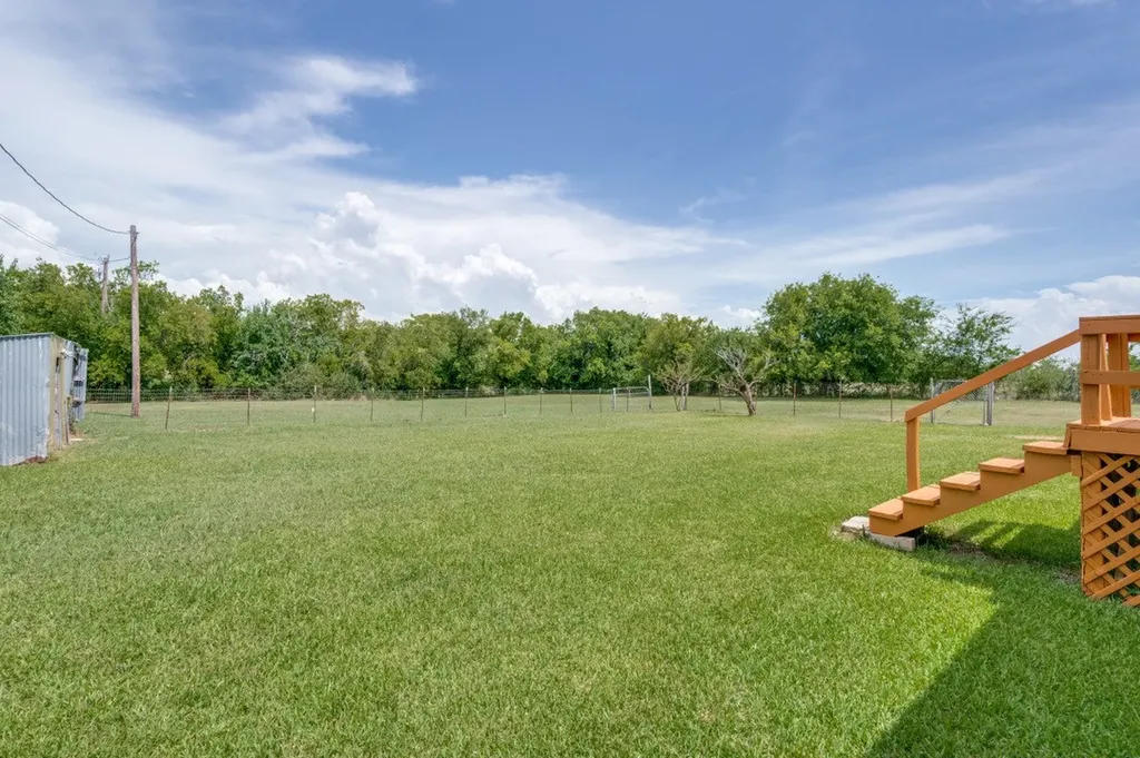 9495 Brittany Hill Road Sanger TX 76266