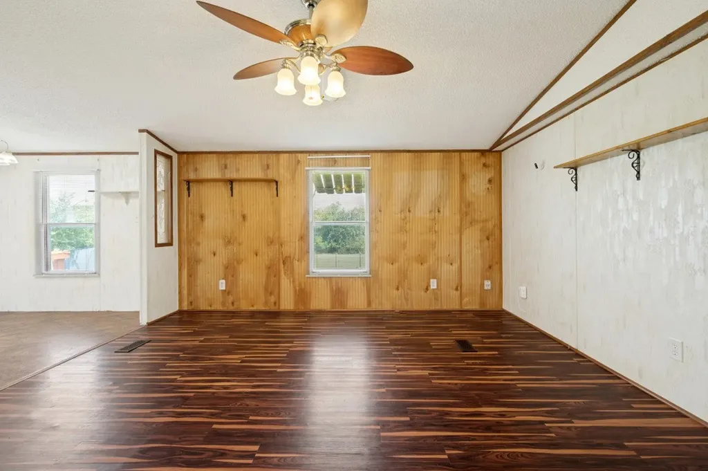 9495 Brittany Hill Road Sanger TX 76266
