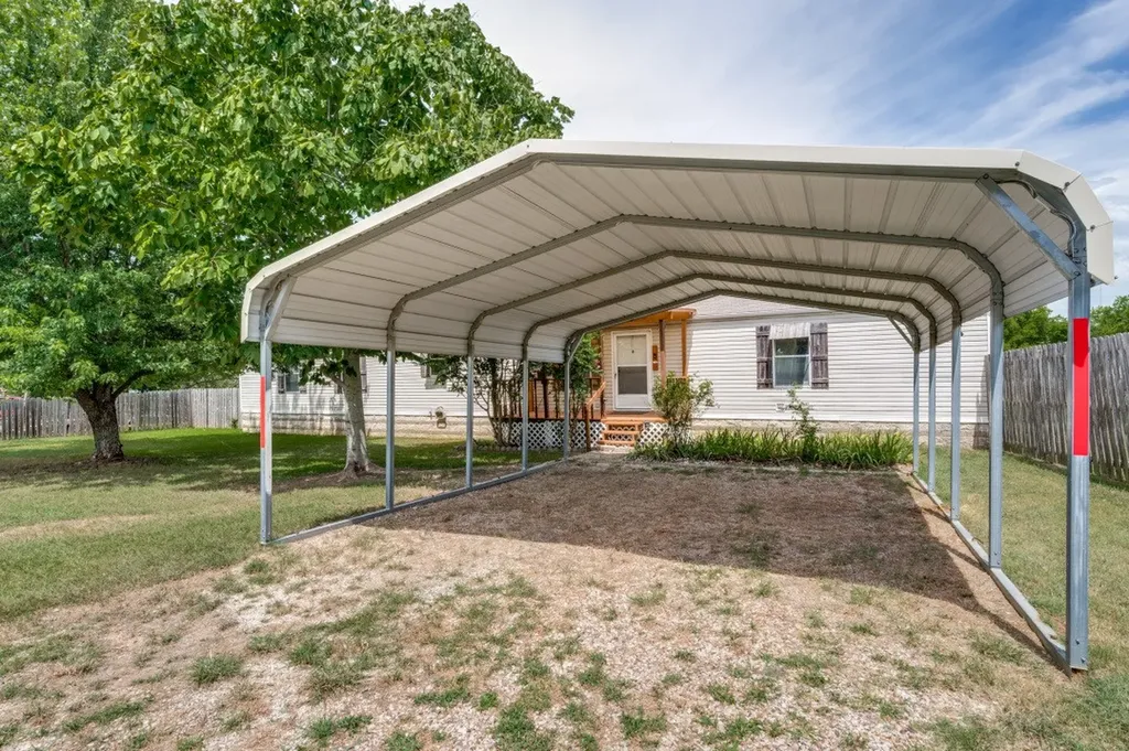9495 Brittany Hill Road Sanger TX 76266
