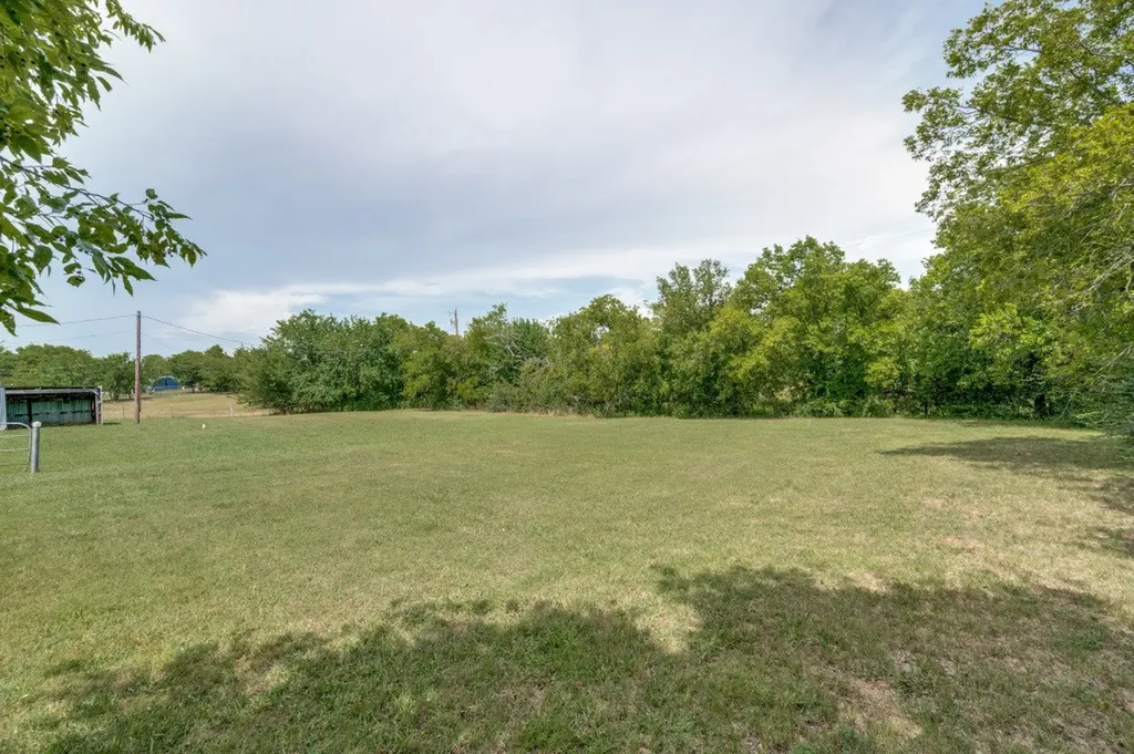 9495 Brittany Hill Road Sanger TX 76266