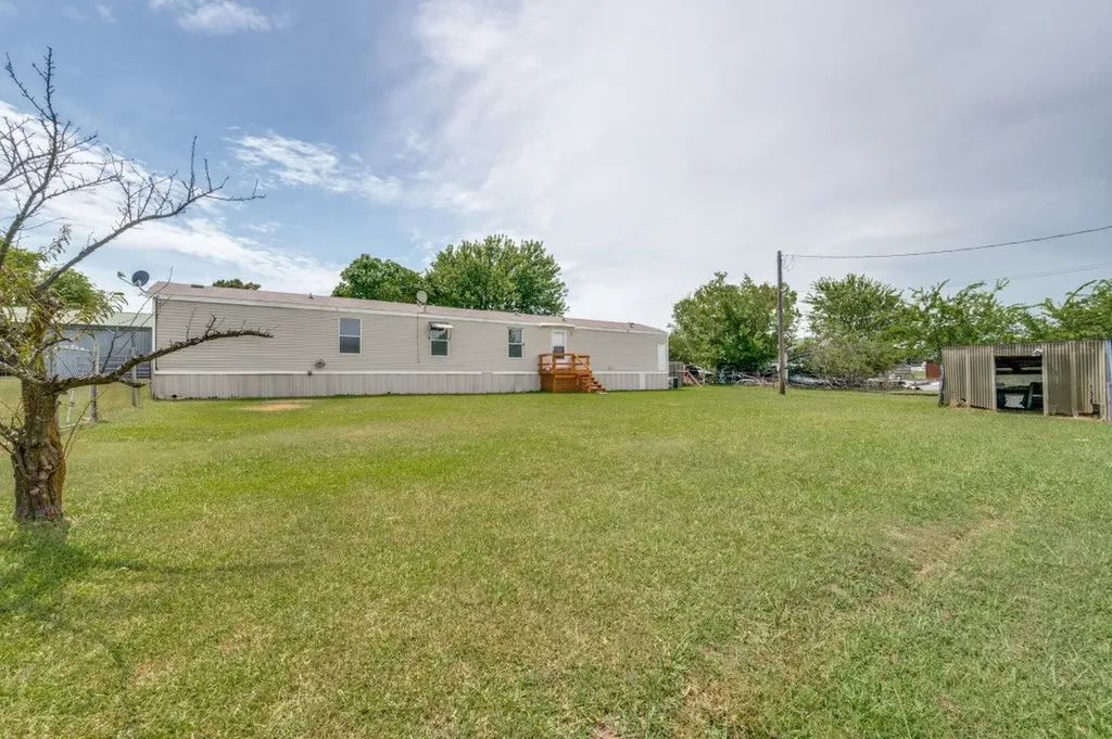9495 Brittany Hill Road Sanger TX 76266