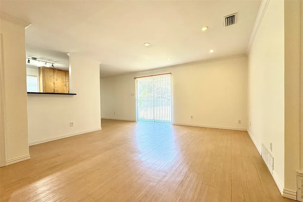 601 Carpenter Drive Garland TX 75040
