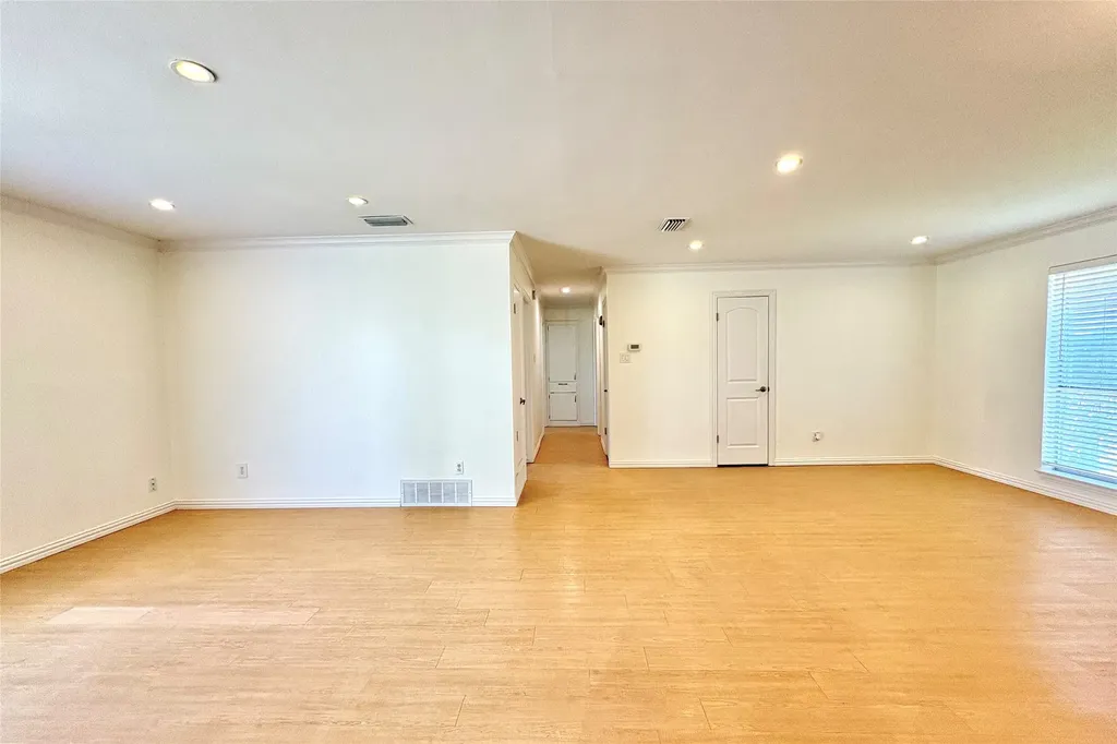 601 Carpenter Drive Garland TX 75040