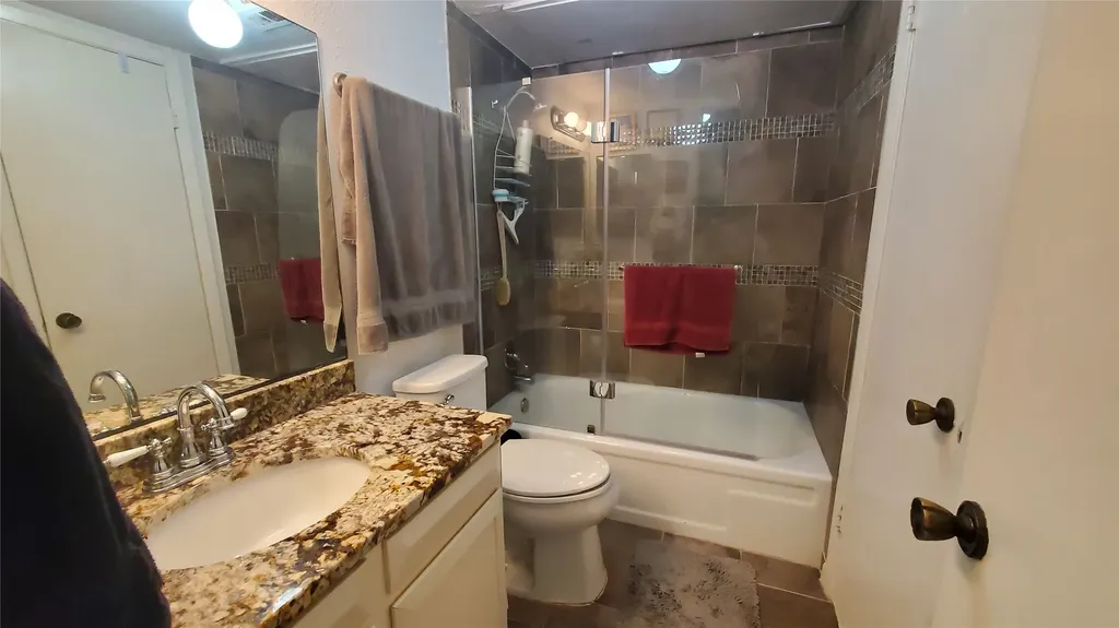 834 Pebble Beach Drive Garland TX 75043
