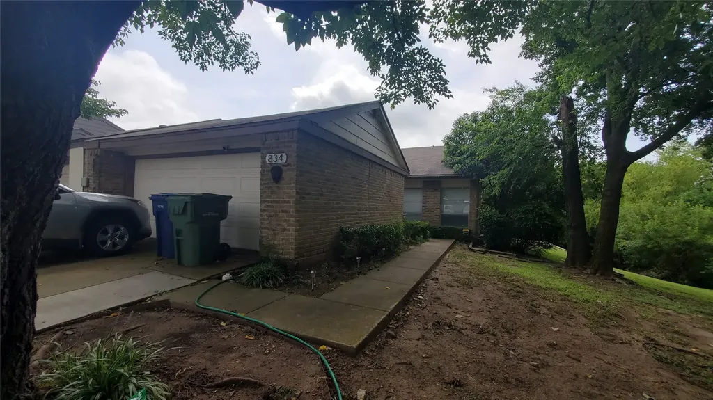 834 Pebble Beach Drive Garland TX 75043