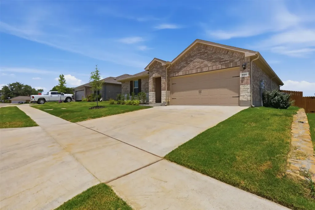 564 Marsh Street Cleburne TX 76033