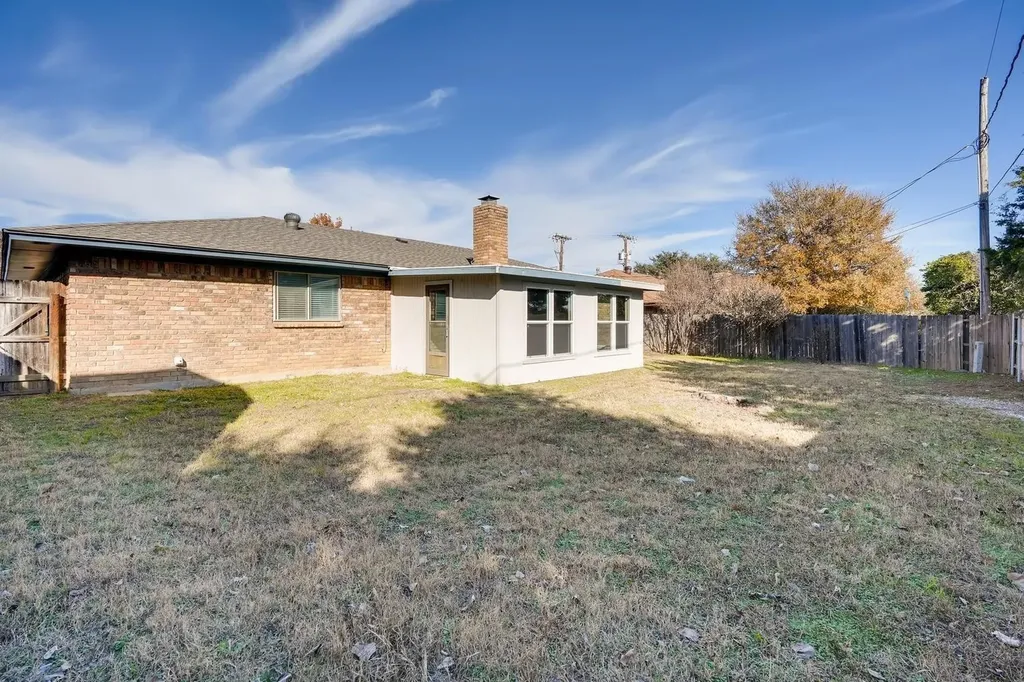 5912 Woodmeadow Drive Arlington TX 76016