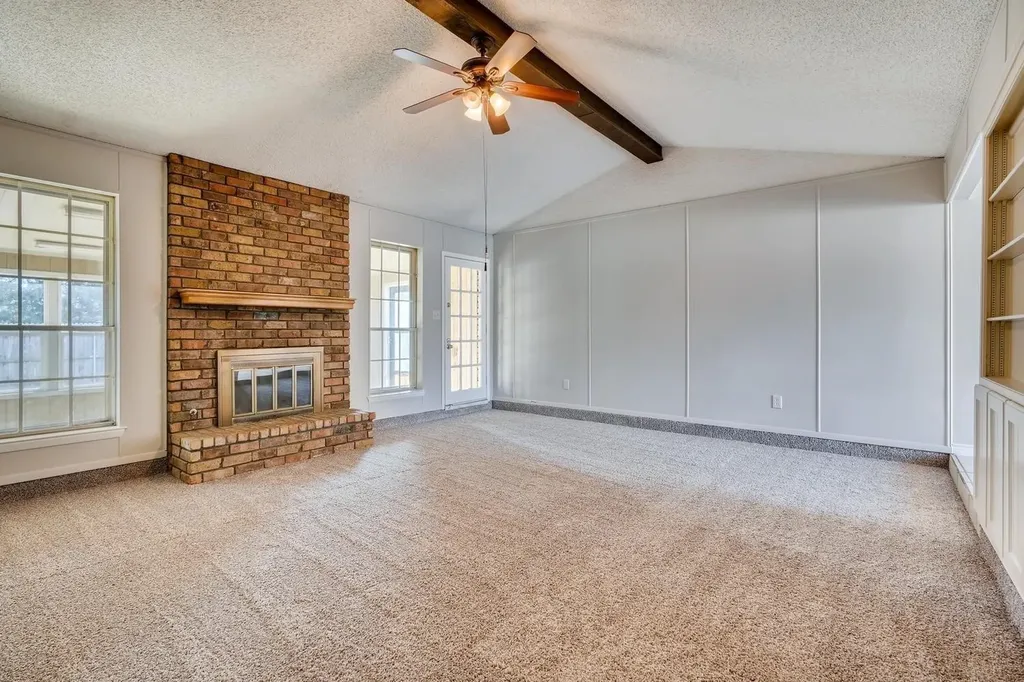 5912 Woodmeadow Drive Arlington TX 76016