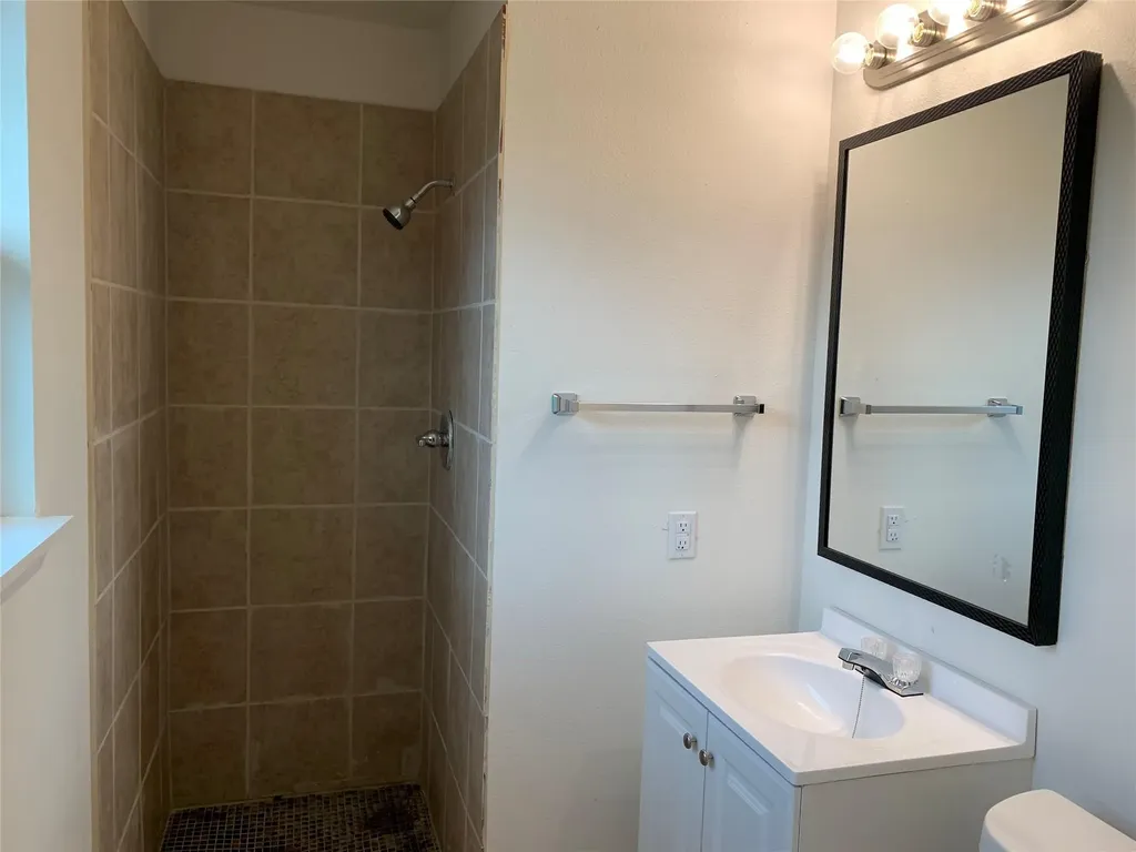156 Bridlewood Lane Runaway Bay TX 76426