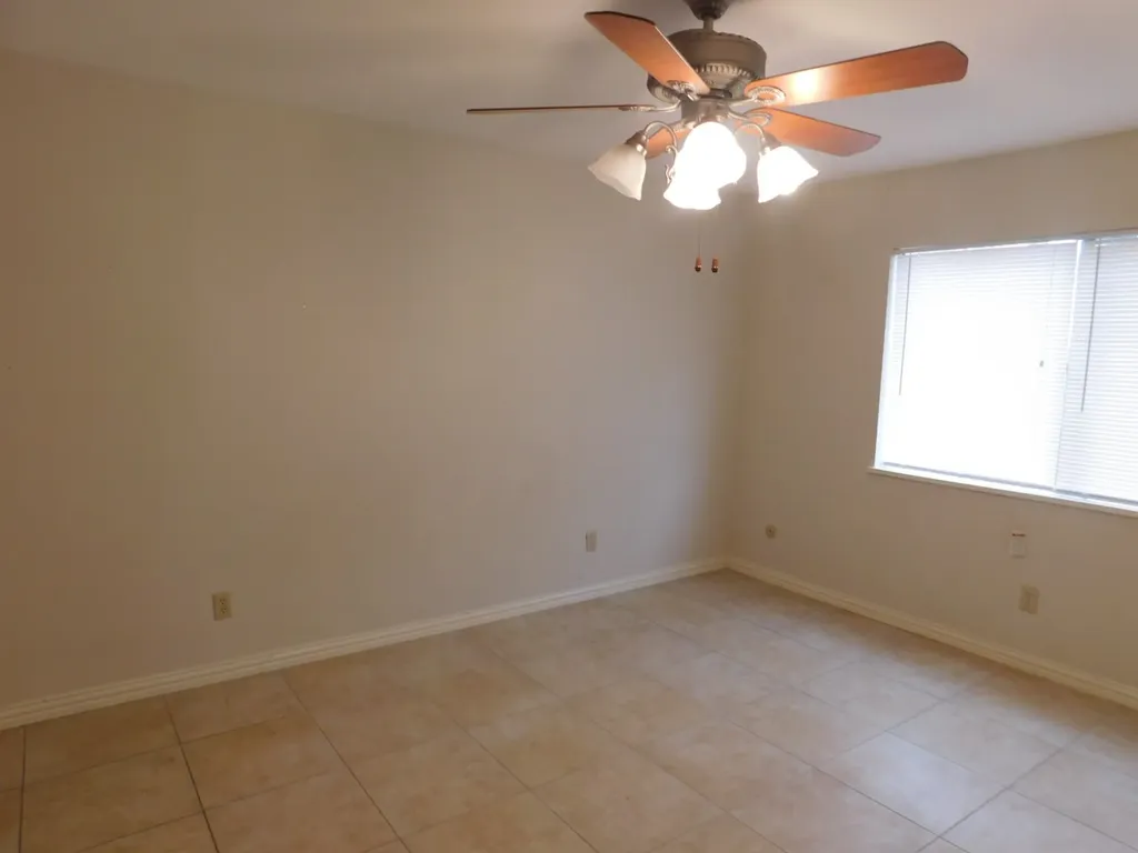 10234 White Elm Road Dallas TX 75243