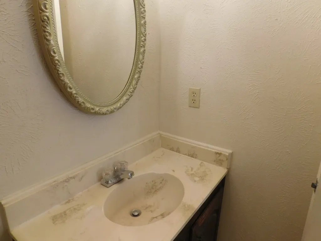10234 White Elm Road Dallas TX 75243