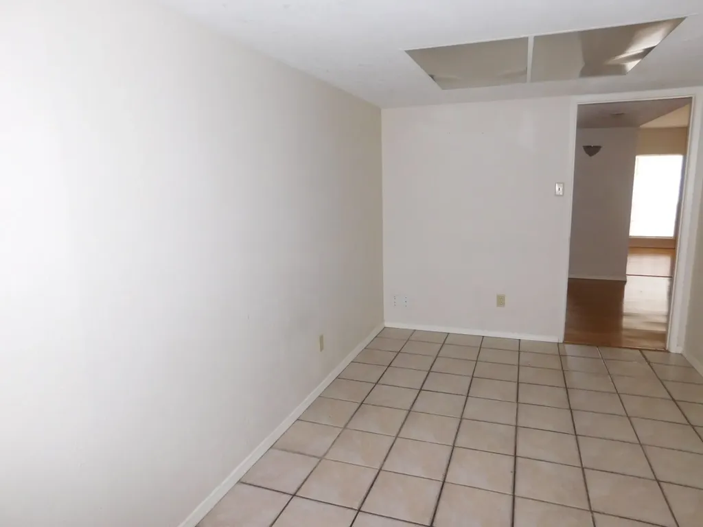 10234 White Elm Road Dallas TX 75243