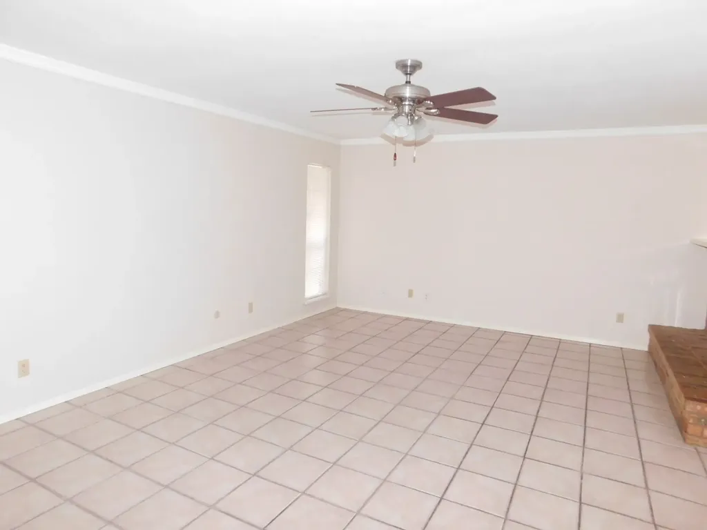 10234 White Elm Road Dallas TX 75243