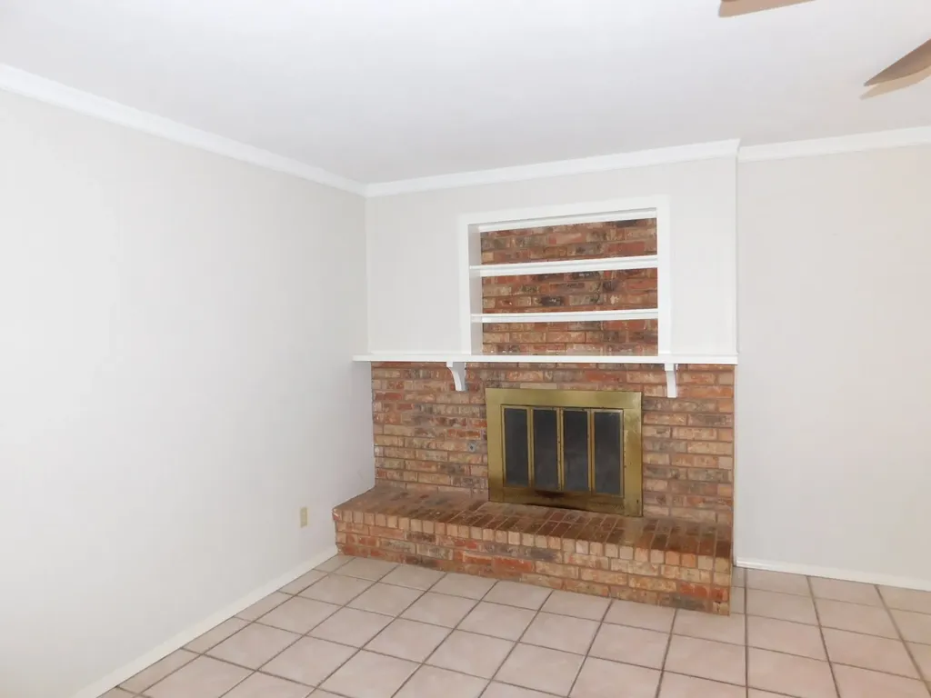 10234 White Elm Road Dallas TX 75243