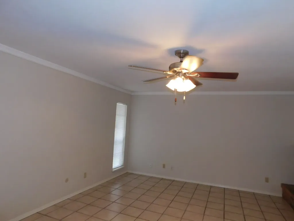 10234 White Elm Road Dallas TX 75243