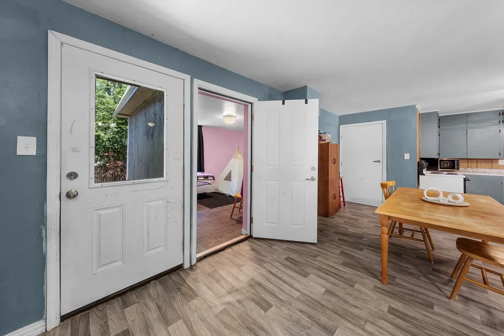 195 N Wood Street Emory TX 75440