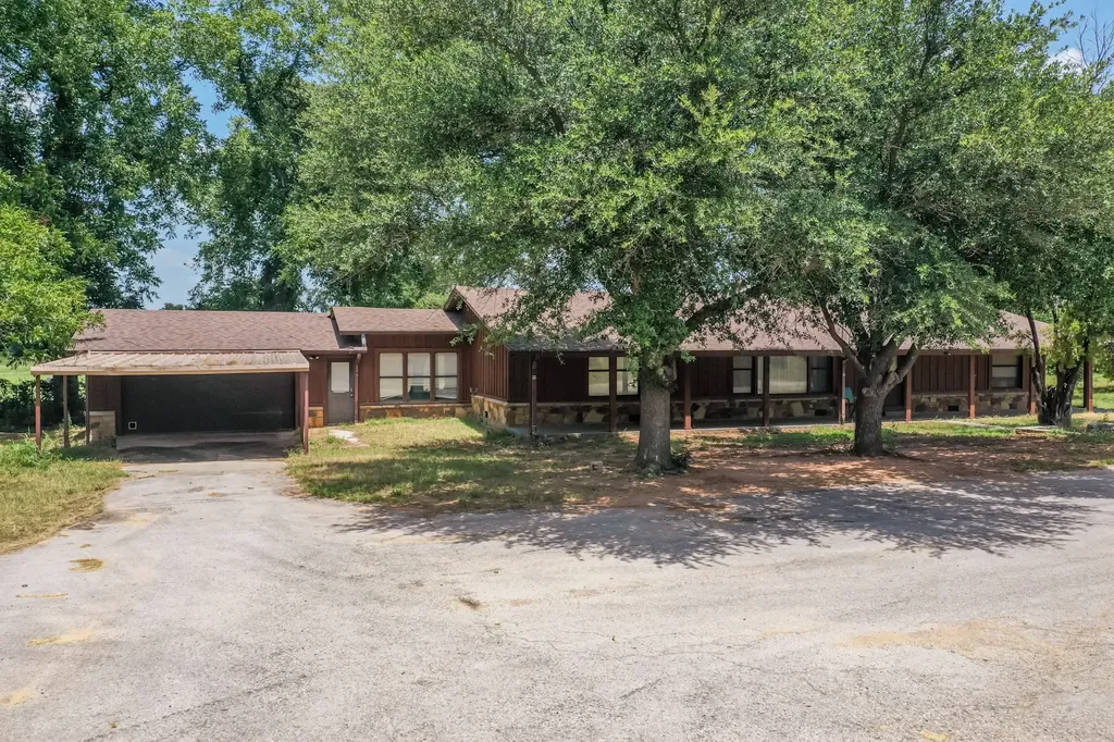 100 Acres Fm 1156 Jacksboro TX 76458