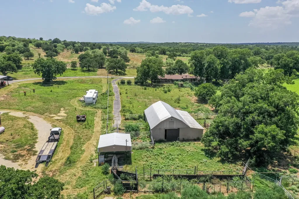 100 Acres Fm 1156 Jacksboro TX 76458