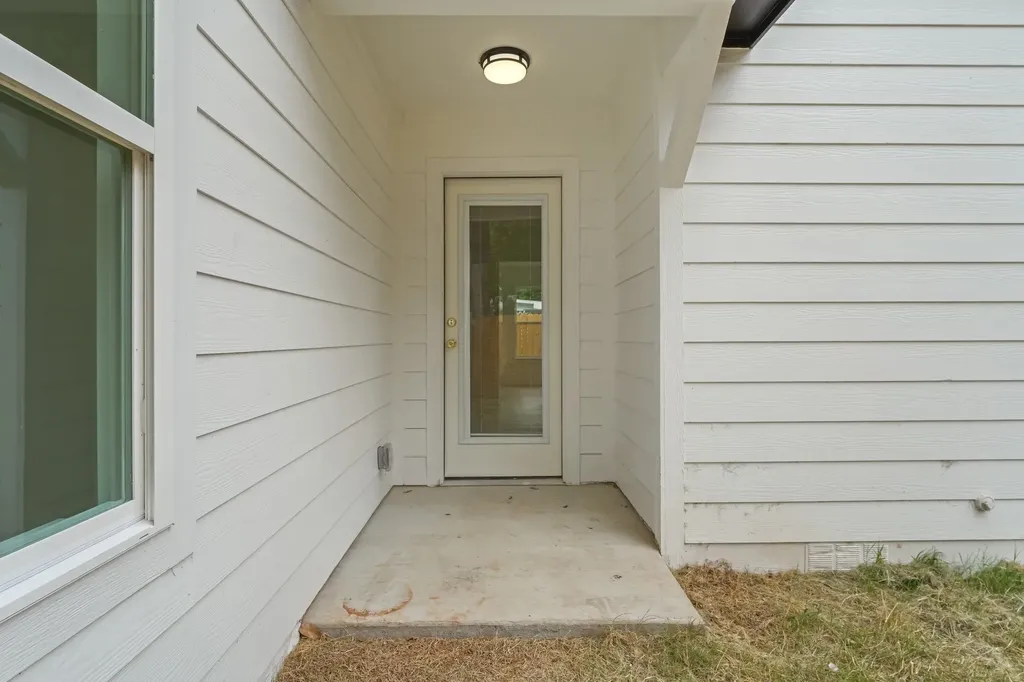 818 Chickasaw Trace Grand Prairie TX 75051