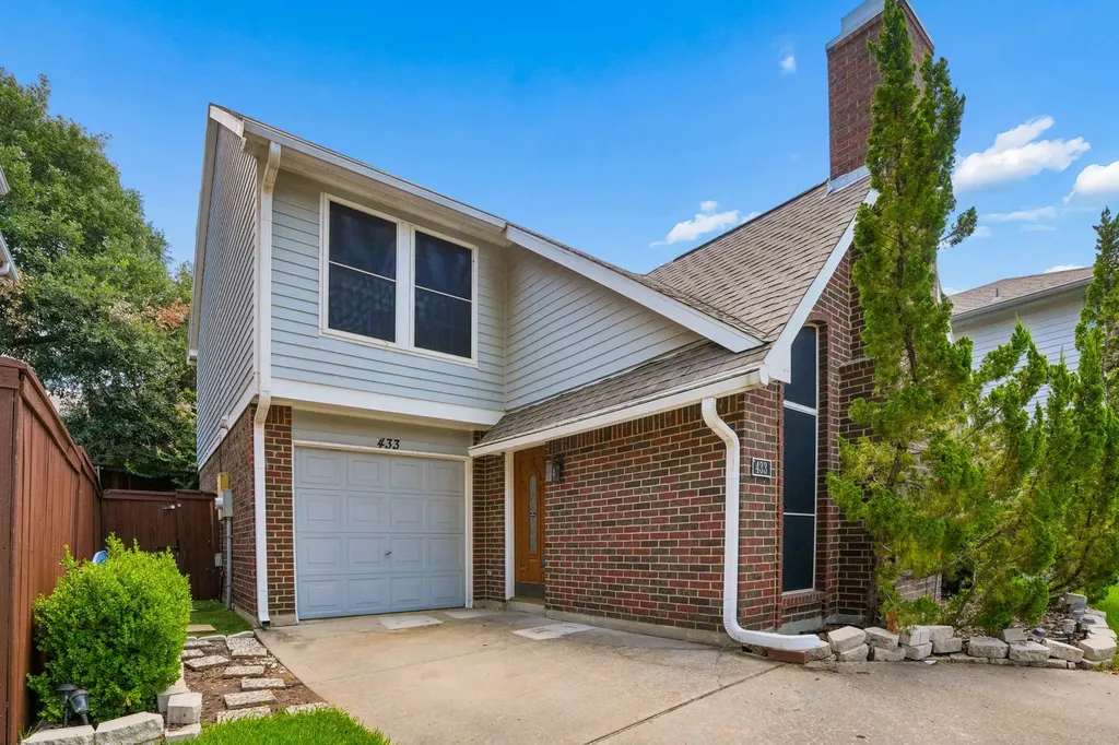 433 Moonlight Way Irving TX 75063