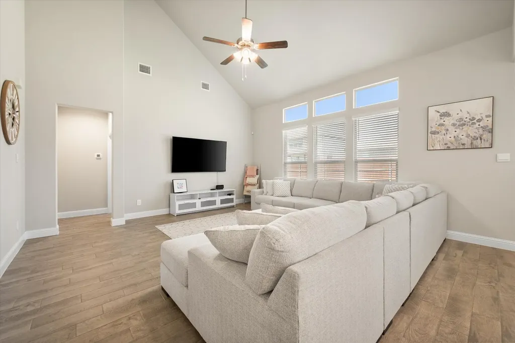 6037 Kansas Trail Midlothian TX 76065