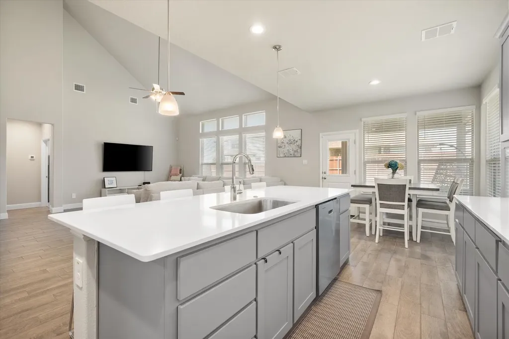 6037 Kansas Trail Midlothian TX 76065