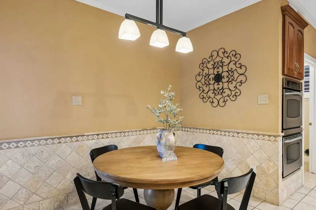 1536 Chester Drive Plano TX 75025