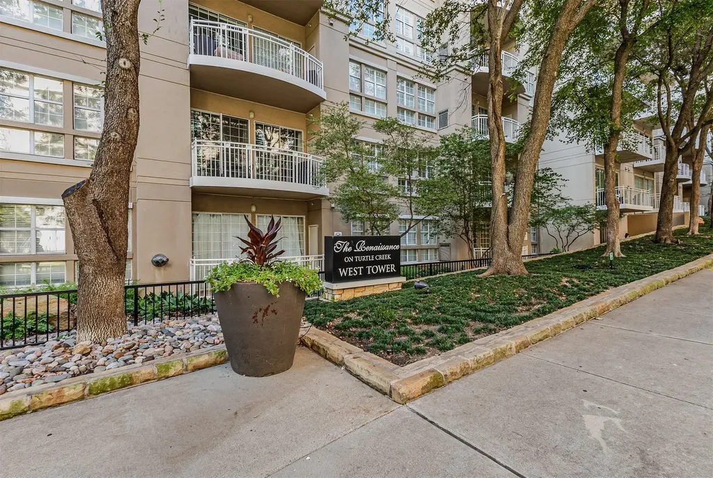 3225 Turtle Creek Boulevard Dallas TX 75219