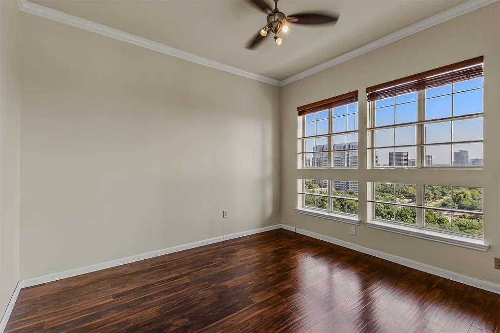3225 Turtle Creek Boulevard Dallas TX 75219