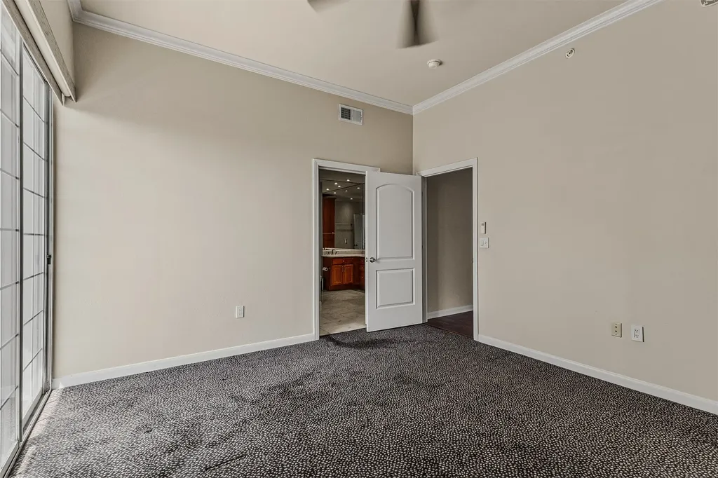 3225 Turtle Creek Boulevard Dallas TX 75219