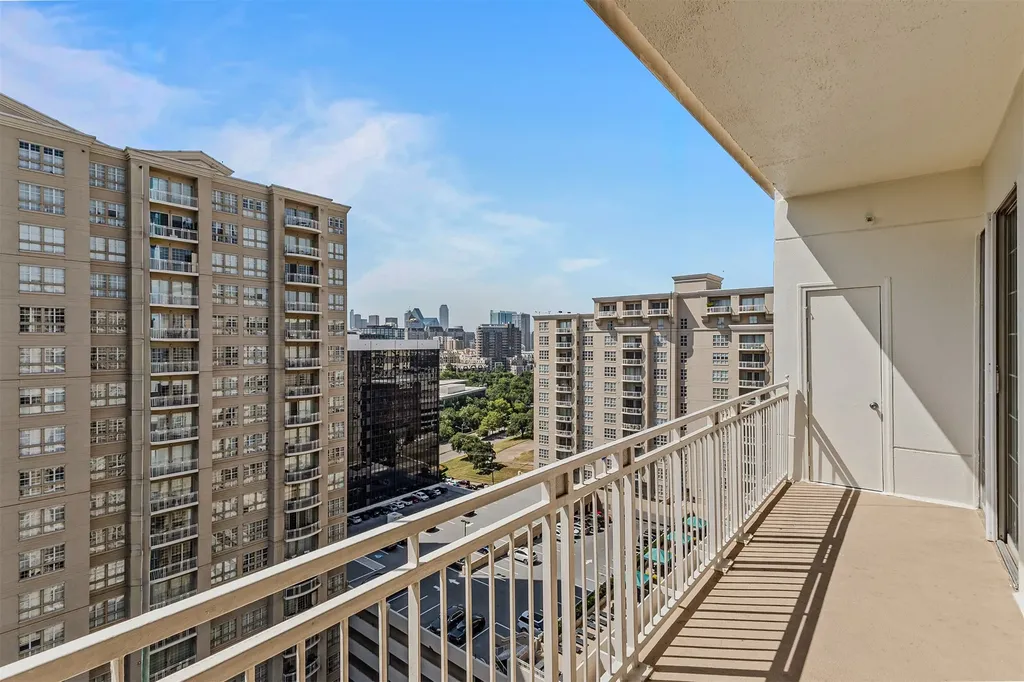 3225 Turtle Creek Boulevard Dallas TX 75219